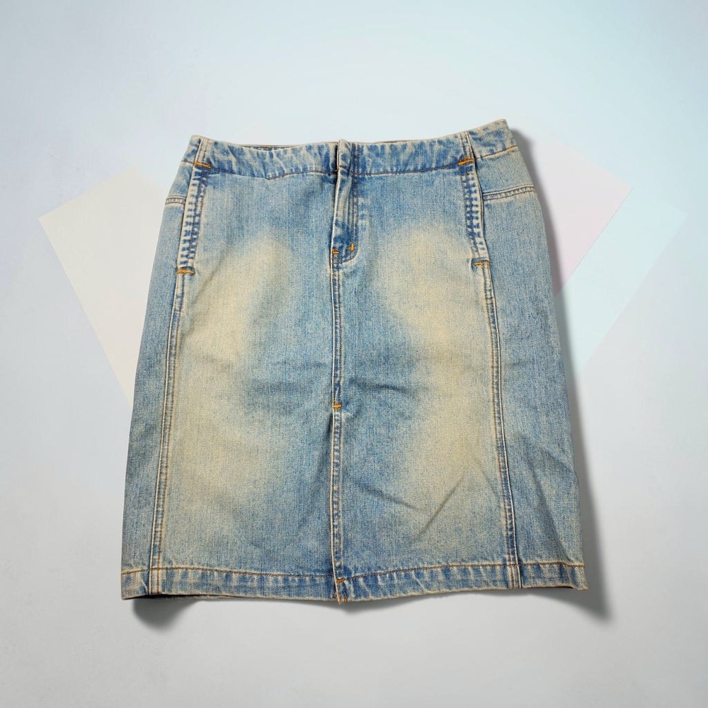 American Eagle Womens Light Blue Wash Denim Knee / Mid Length Skirt Size 8